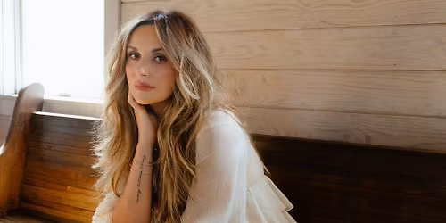 Carly Pearce with Sela Campbell