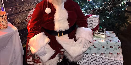 TEXAS ROADHOUSE TULSA SANTA EVENT