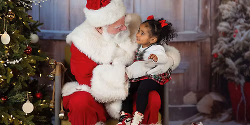 4th Annual FREE Photos with SANTA \ud83c\udf84