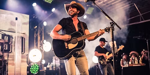 Jon Wolfe at Hochatown Saloon