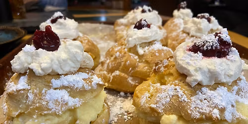 Class Making Zeppole Di San Giuseppe