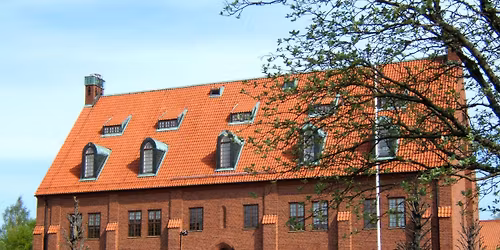 Kv\u00e4llsvisning av hela museet