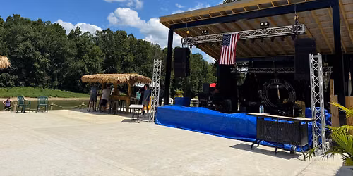 Howl\u2019n Maxx Band at Jakes River Landing