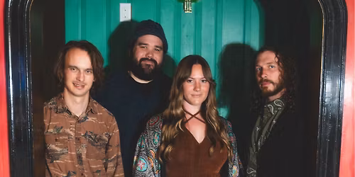 Live @ Armes: GoldenOak