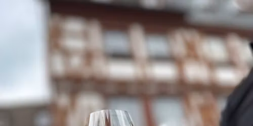 \ud83c\udf77 Freitagabend! Historische Altstadtf\u00fchrung \u2013 Auf den Spuren des alten Mainz (inkl. Wein)\u2728