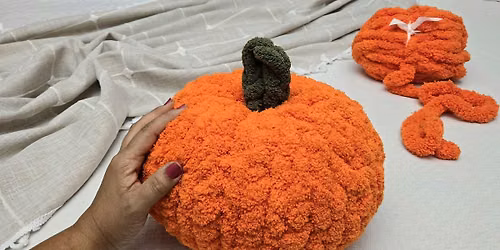Hand Knit Your Own Chunky Pumpkin!
