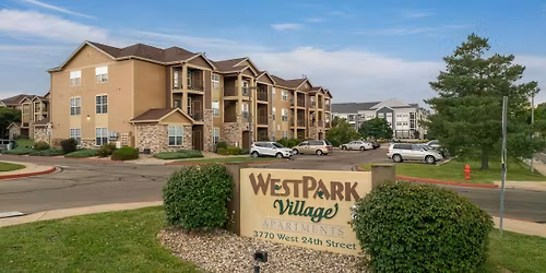 Come see Santa Claus! Enjoy hot chocolate & games for the kids with prizes!