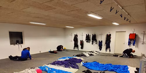 udskydes. pakkeuddanner\/seniorpakker