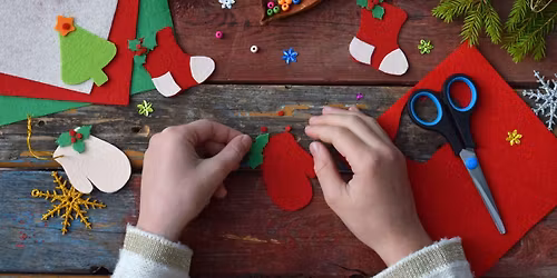 Christmas Crafts at Te Whare Taonga o Waikato