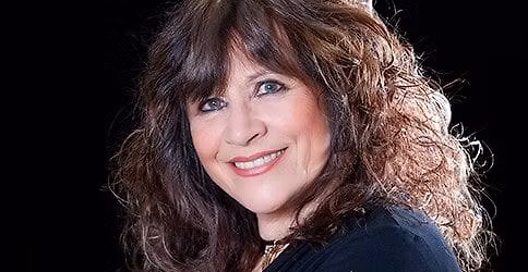 Kirsten Siggaard - Musikcaf\u00e9en i G\u00f8rlev