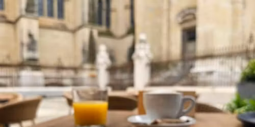 Desayuno con vistas a La Catedral de La Almudena