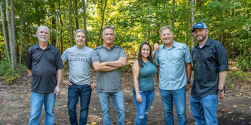 The Deep Shallow Band at Stooges Pub & Grub