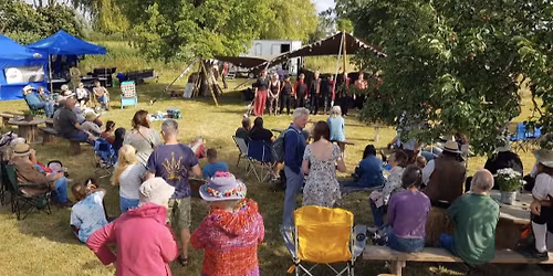 Folk in the Orchard \ud83c\udfbb\ud83c\udfb6\ud83c\udf4e\ud83c\udf33