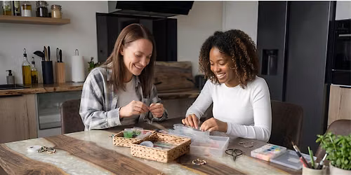 Free Craft: Bag Charm Making