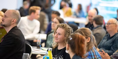 Philosophy Late: How We Look