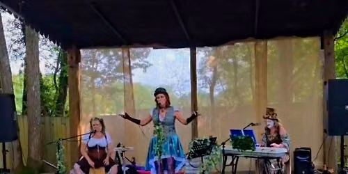 The Lady Garden Ensemble at The Geek Expo