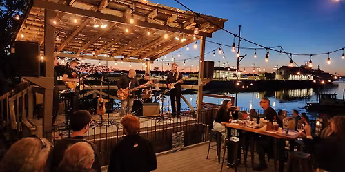 Roses Live @ Spicer's! 
