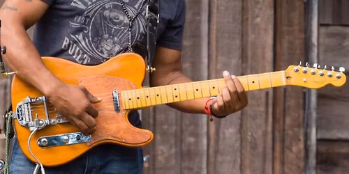 Live Music: Reji Marc 