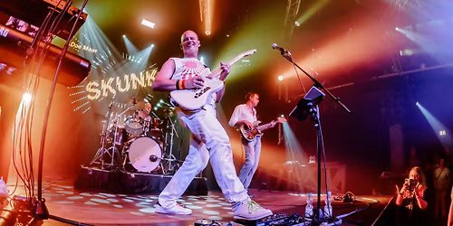 SKUNK DOE MAAR TRIBUTEBAND AFSCHEIDSCONCERT IN DEVENTER WORDT GROOTSE SHOW