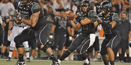 Hawaii Rainbow Warriors at Northern Illinois Huskies Football at Huskie Stadium