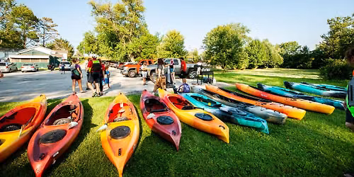 Blues Cruise Guided Kayak Tour: Tacos La Encantada Food Truck, Beer & Live Music!
