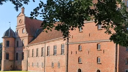 S\u00e6rrundvisning p\u00e5 Rosenholm Slot