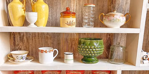 JAM\u2019s Vintage Glass Showcase