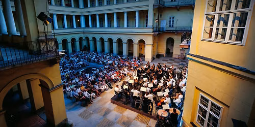 Ny\u00e1resti koncert - MOZART\/ BEETHOVEN