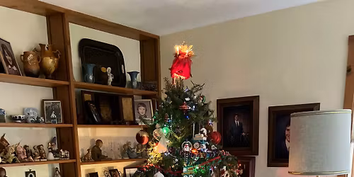 Holi-Daze Lunchtime Un~Wind!!!