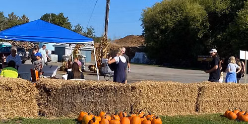 Forman Farms - Pumpkin Smashing and SUNFLOWER Maze