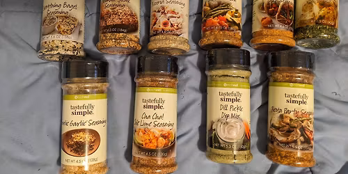 VFW Auxiliary District One Preparing for the Holidays Tastefully Simple Party