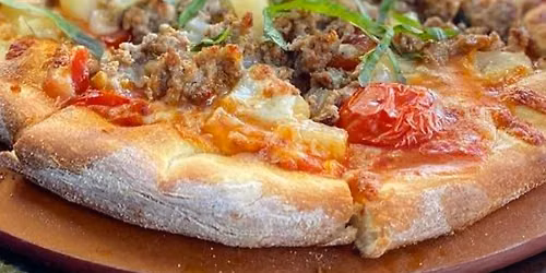 50% OFF PIZZA AND WINE NIGHT