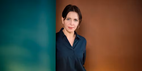 Live an der Theaterbar | Lesung mit Jarka Kubsova | Im Licht des neuen Tages