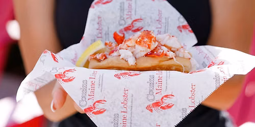 \ud83e\udd9e\ud83c\udf86 FIREWORKS + MAINE LOBSTER = THE PERFECT AURORA NIGHT \ud83c\udf86\ud83e\udd9e