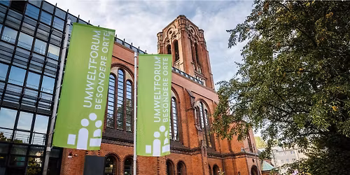 Gr\u00fcner Hahn und Bienen auf dem Dach - Nachhaltiges Feiern und Tagen in der Auferstehungskirche