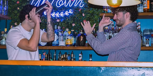 Shake, Mix & Sip: Cocktail Making Class in Old Town Nice