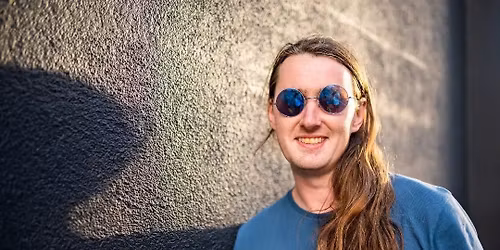 LIVE MUSIC - DONAL GUNNING