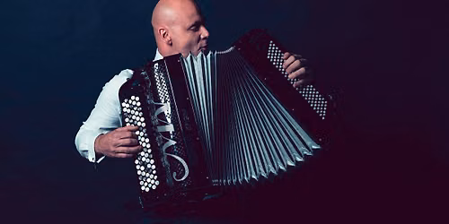 Marcin Wyrostek & Coloriage \u201eHarmonia \u015awi\u0105t\u201d 