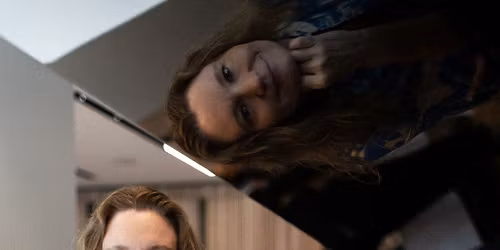 T\u00f3nlistarn\u00e6ring me\u00f0 b\u00e6jarlistamanni Gar\u00f0ab\u00e6jar, Tinnu \u00deorsteinsd\u00f3ttur p\u00edan\u00f3leikara