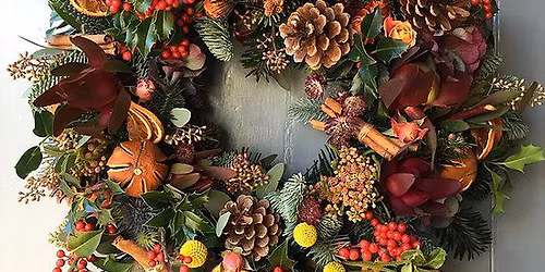 Woodland Spice Christmas Wreath class with Floral Fleurtations