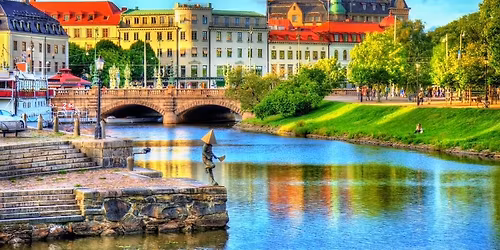 Tuesday International Hangout @ Bar El Guiri!!