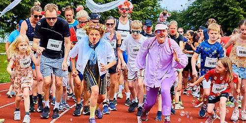 Klovnel\u00f8b Hammerum runder \u00e1 3km og Halvmarathon 