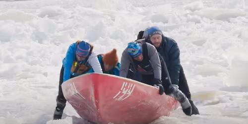 Initiation au canot \u00e0 glace - Festival de la Banquise