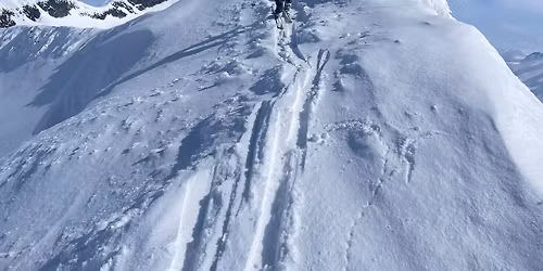 F\u00c5 LEDIGE! V\u00e5rskisamling 22. -  24. mai med turer p\u00e5 Sognefjellet