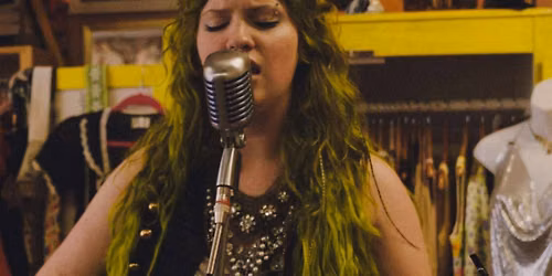 Patio Show: Trilby
