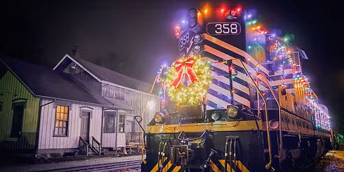 Indiana Christmas Train | Departing Pleasant Lake