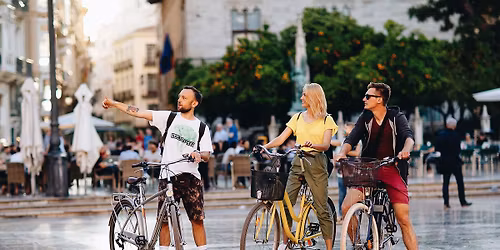 Grand City Group Bike Tour in English on Wednesday