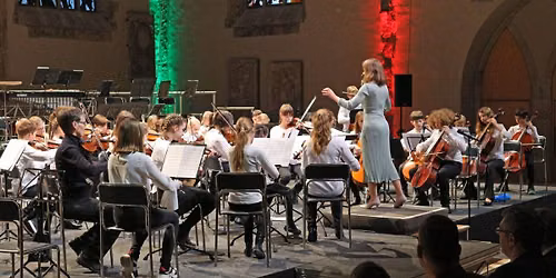 SOMMERKONZERT DES GROSSEN STREICHORCHESTERS