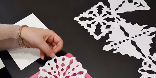 Children's Geli Printing: Snowflake Garlands
