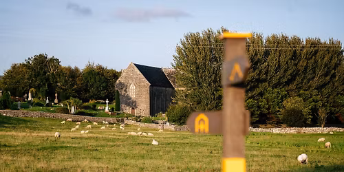 T\u00f3char Ph\u00e1draig Group Walk